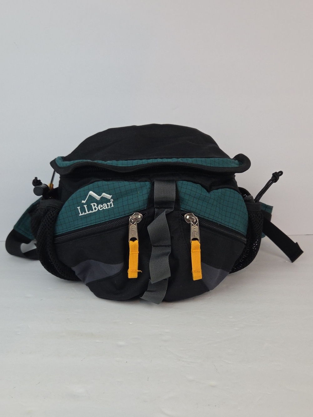 L.L. Bean Black and Teal Unisex Belt Bag Hiking Fanny pack with Yellow Pulls